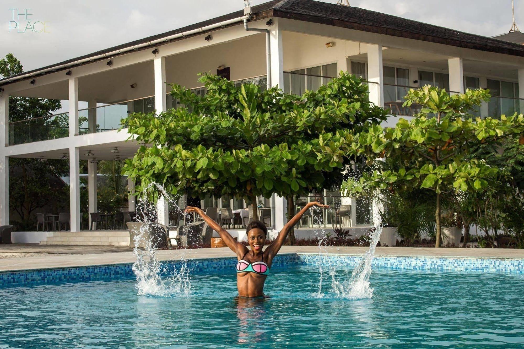 The Place Resort At Tokeh Beach 프리타운 외부 사진