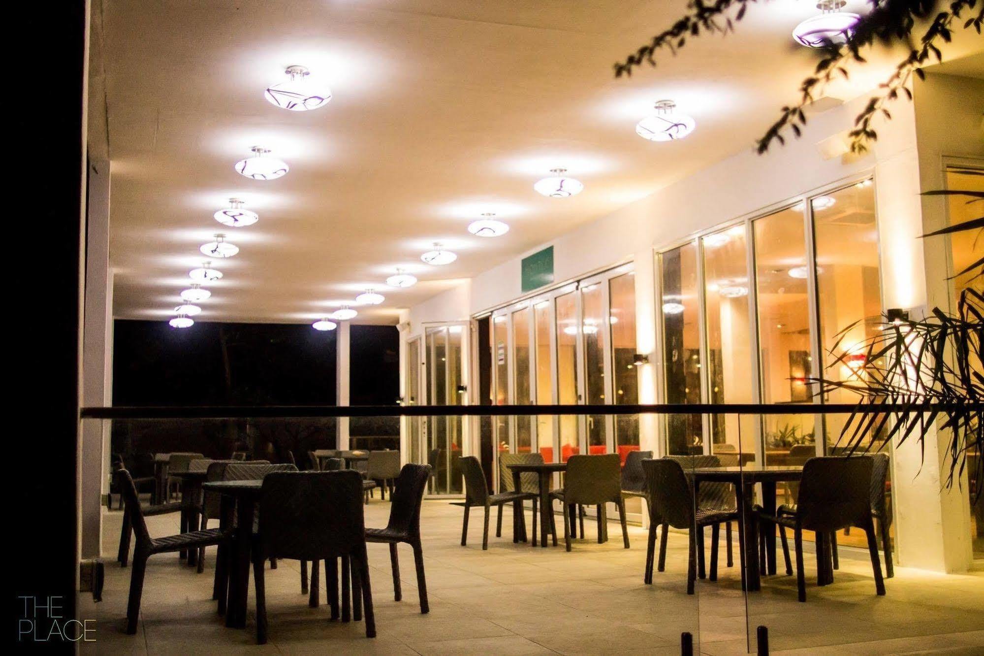 The Place Resort At Tokeh Beach 프리타운 외부 사진