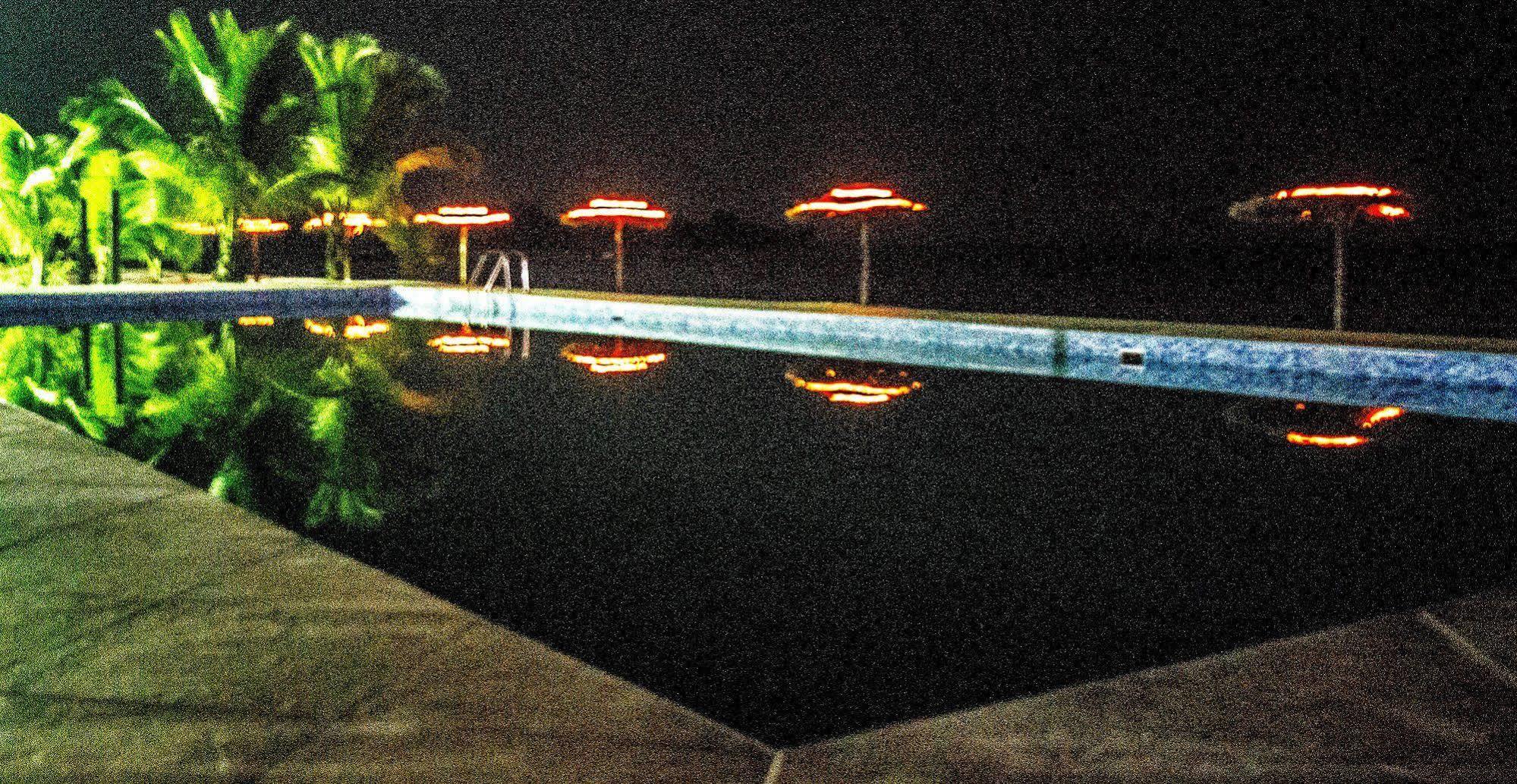 The Place Resort At Tokeh Beach 프리타운 외부 사진